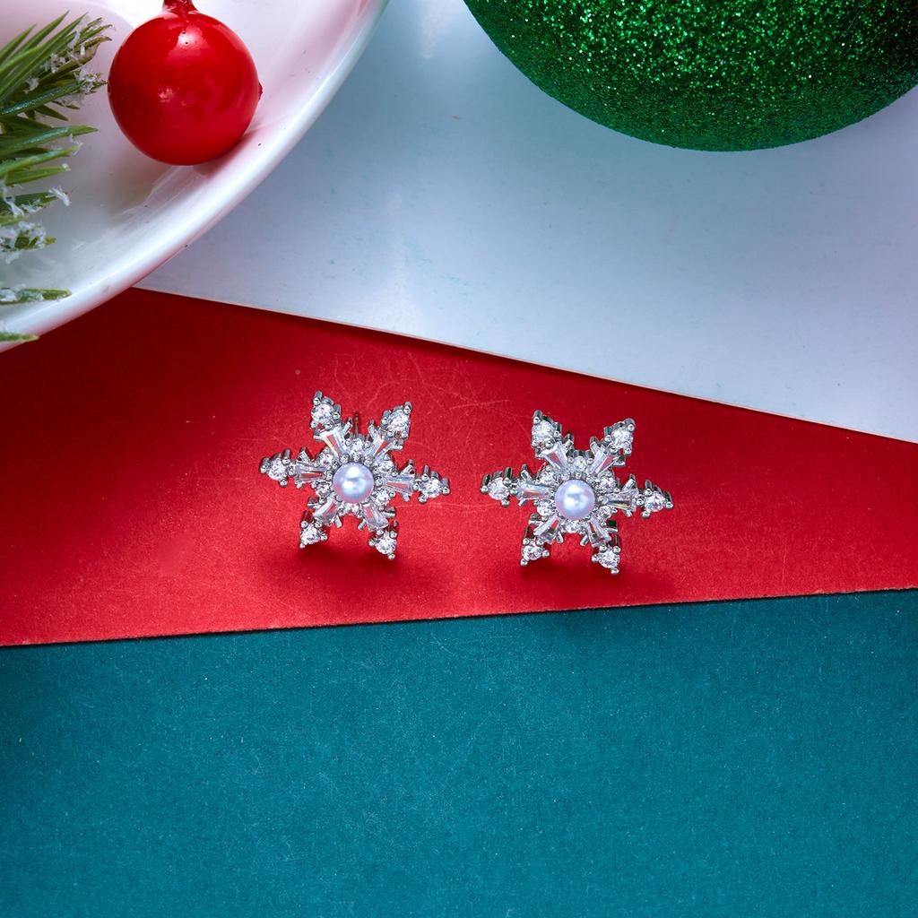 Christmas Sparking Snowflake Stud Earrings For Women Shiny Zircon Imitation Pearl Snow Flower Earring New Year Party Jewelry