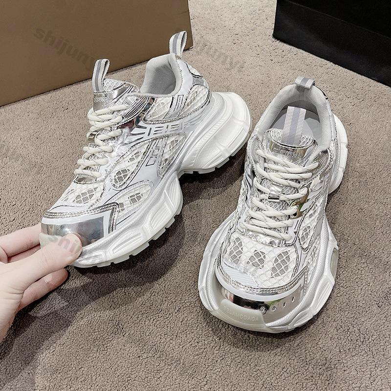 Women's White Sneakers 2026 New Mesh Breathable Platform Sports Running Shoes Comfortable Fashion Cross Tied Vulcanized Shoes