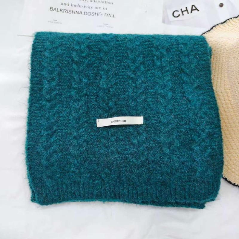 Wool knitted scarf women's high-end sense thickened warm average size neck protection scarf versatile flat machine process OO custom