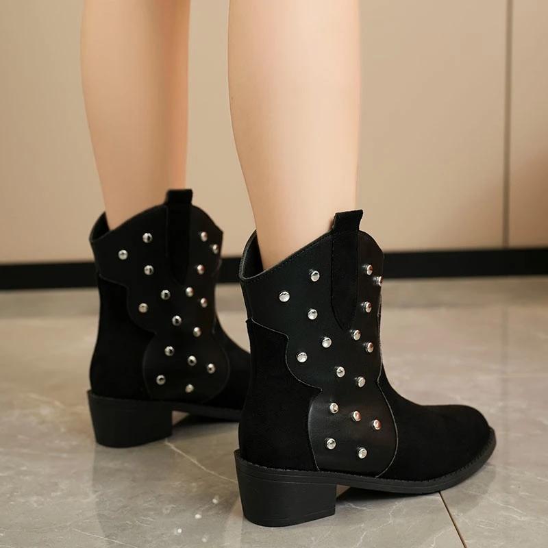 Big Size Explosive European and American Fashion Round Head Metal Rivets Belt Buckle Martin Boots Foreign Trade Women's Boots