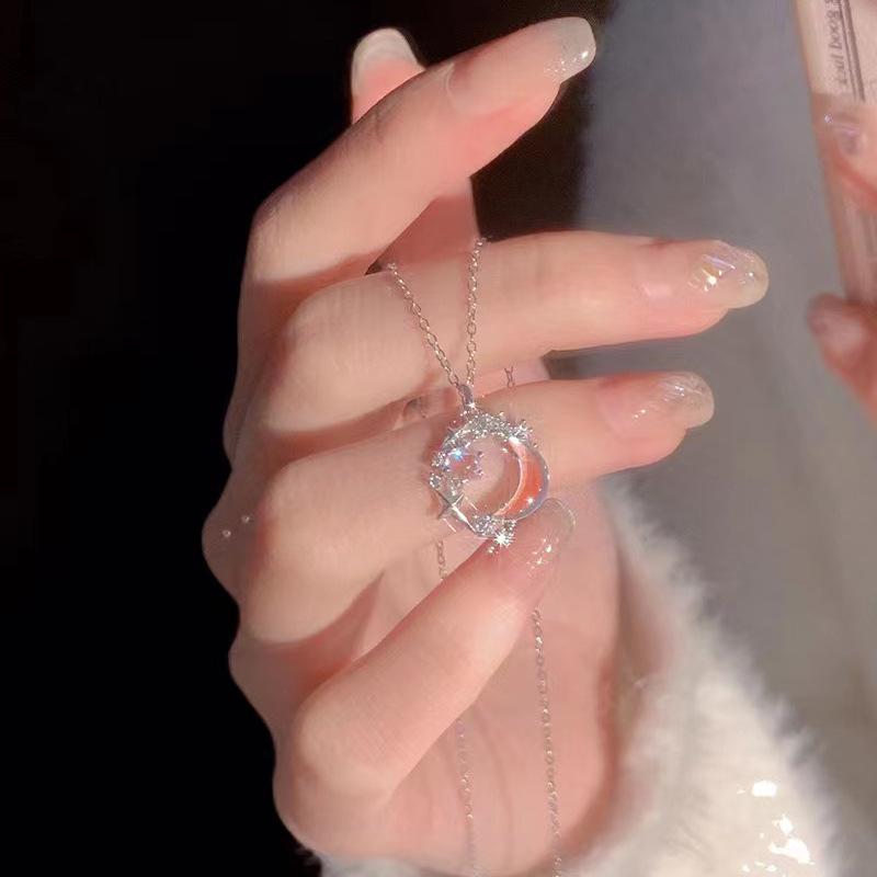 Exquisite Clavicle Chain Elegant Colorful Bow Pendant Necklace for Women Temperament Collar Chain Daily Wear