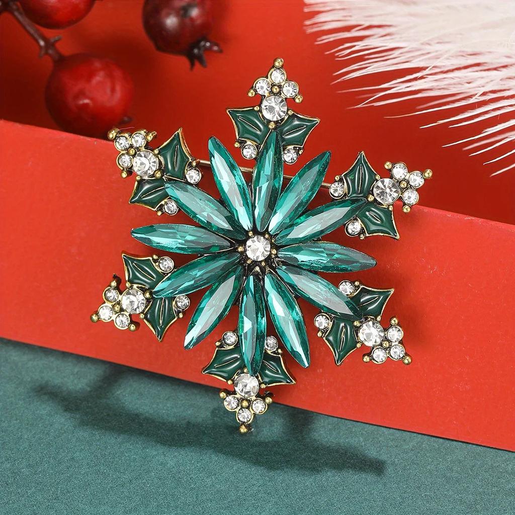 Women Men Fashion Exquistie Crystal Snowflake Christmas Festival Badges Pin Elegant Lady Party Banquet New Year Gift