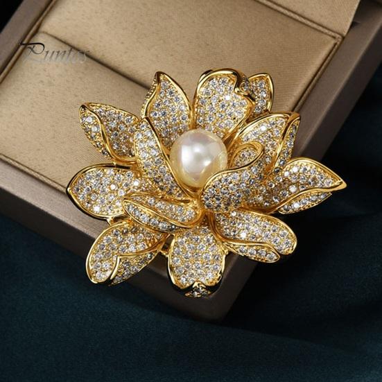 Elegant Flower Shape Brooch Shining Rhinestones Inlaid Faux Pearl Pin Suit Lapel Shawl Badge Coat Accessories