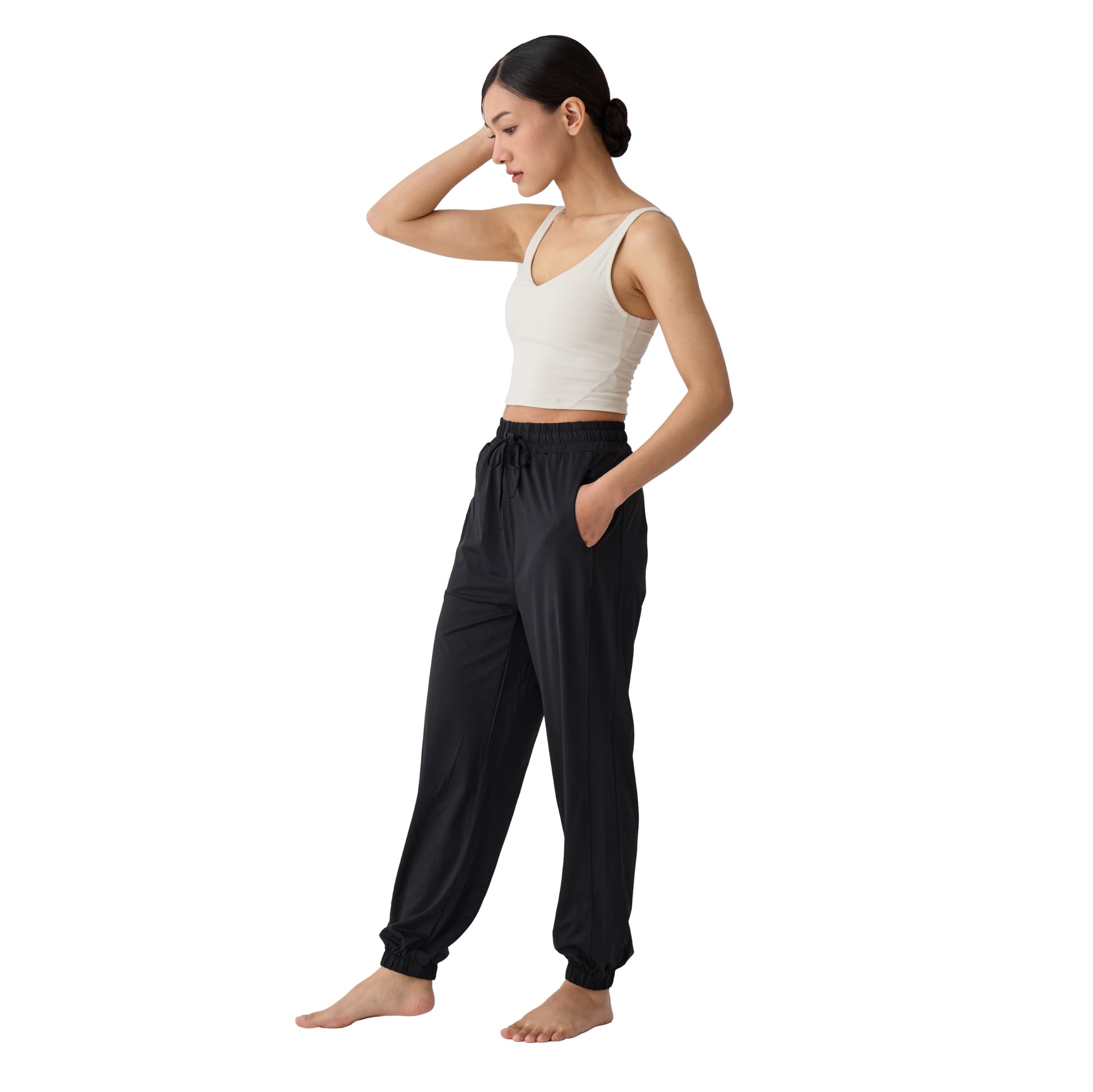 

Zen Sportswear для максимального комфорта и легкости. Идеально для движения под руководством инструктора и ношения.. Женские брюки на все случаи жизни, легкие, чёрный