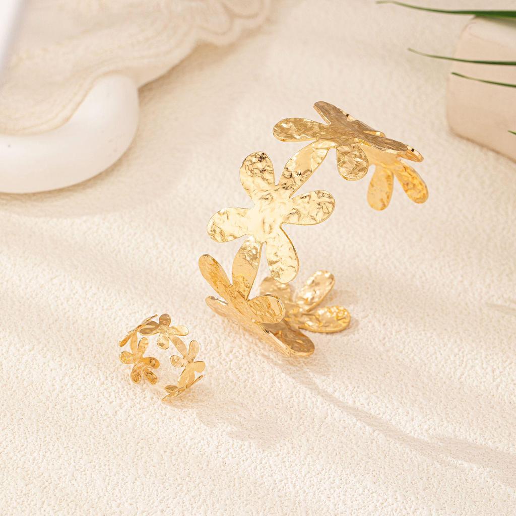 French Retro Flower Bracelet & Ring Set for Women