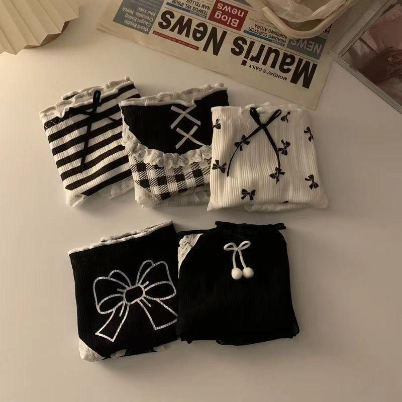 Sweet Cute Sexy Underwear Women Antibacterial Traceless Mid Waist Briefs Girls