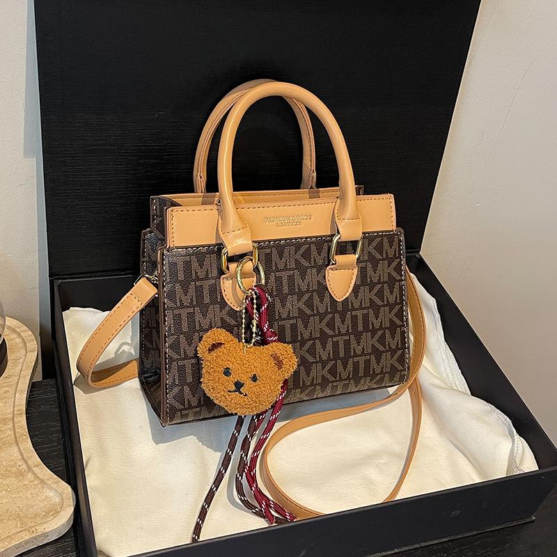 New Fashion High-end Sense Contrasting Color Tote Bag Portable Shoulder Messenger Women's Bag