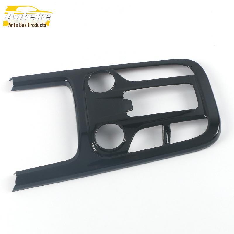 

Совместимо с 21 моделью Tank 300: Цельная рама большого редуктора, центральный редуктор и крышка подстаканника с пайетками.