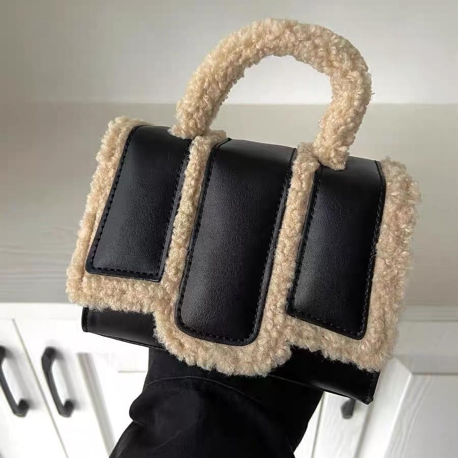Simple and high-end lamb wool handbag bag, new sweet and cool little black bag, exquisite and versatile messenger bag.