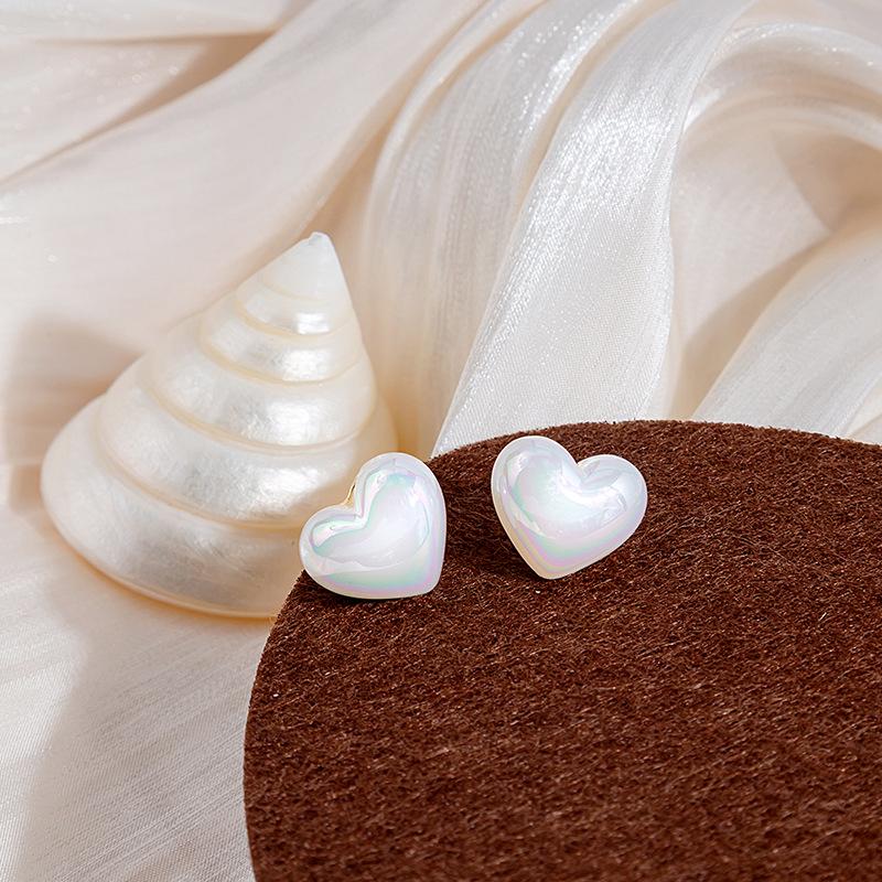 Mermaid Ji Love Pearl Earrings Milky White Elegant Sweet Girl Stud Earrings Ear Buckles Micro Reflective Earrings