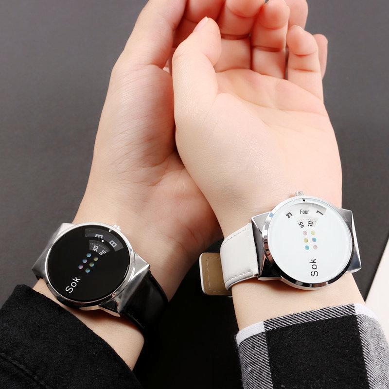 Trendige Damen-Paaruhr mit drehbarem Zifferblatt in fünf Farben