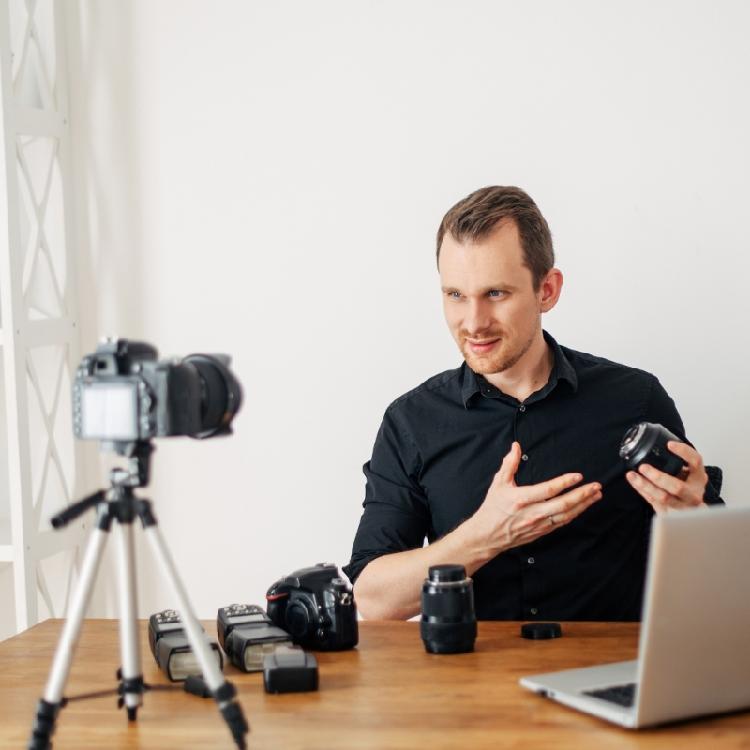 Metal Thumb Rest Secure Hand Grip For Q2 Camera Improves Handling Without Affecting Controls