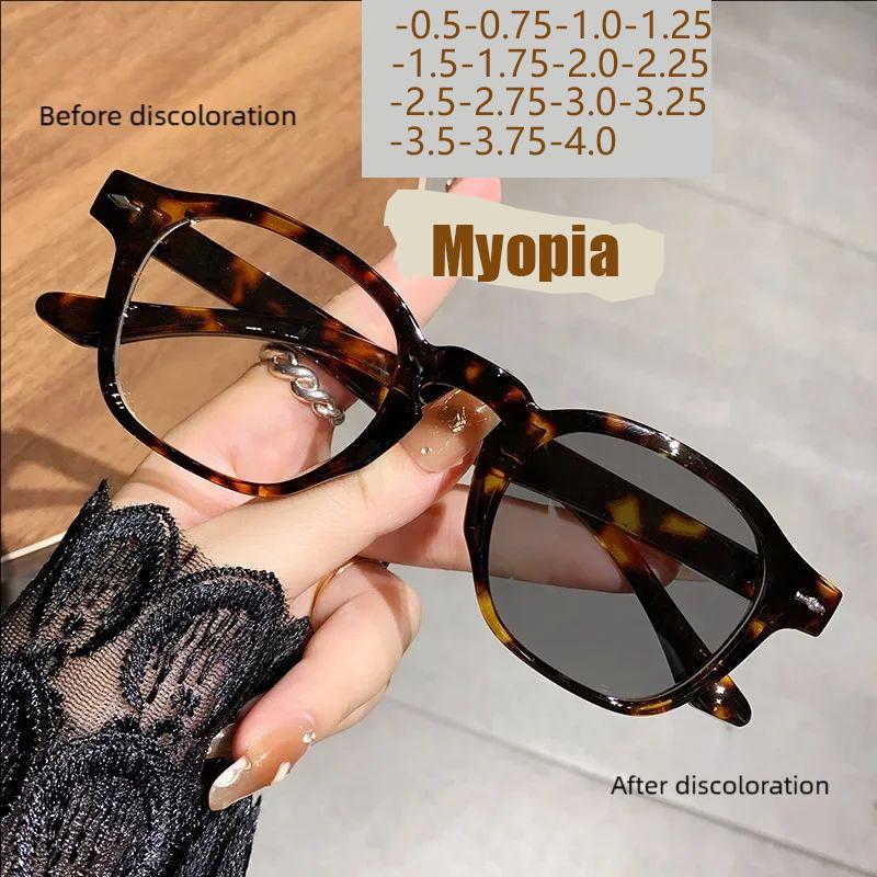 Light-sensitive Color-changing Retro Rice Nail Round Frame Anti-blue Light Fashion Versatile Literary Myopia Glasses 6133