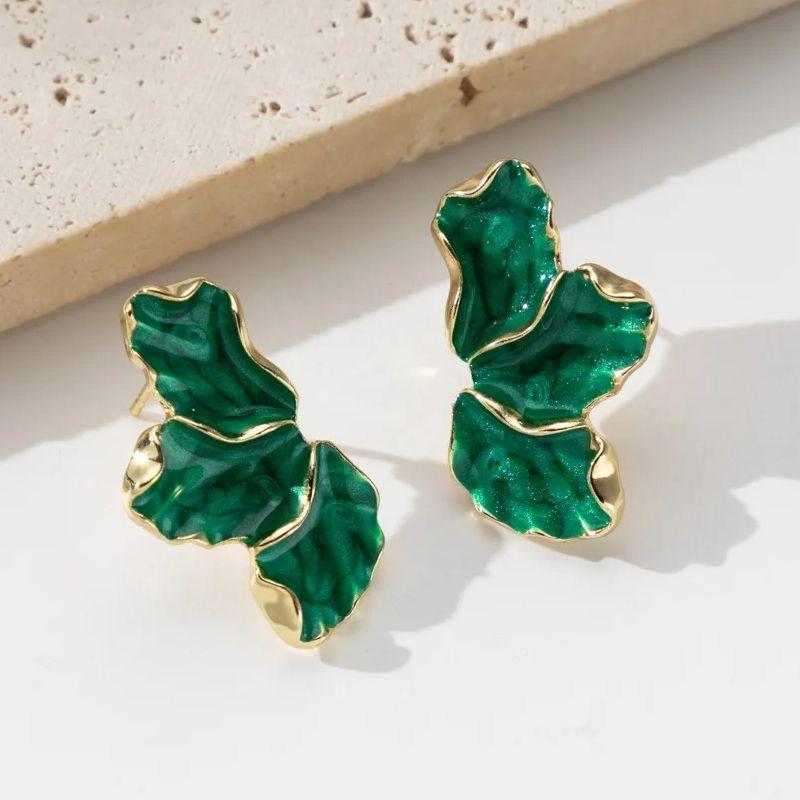 Three Petal Petals Drop Earrings for Women Red Green White Enamel Oil Leaves Dangle Earrings Trendy Tiny Curl Side Zircon