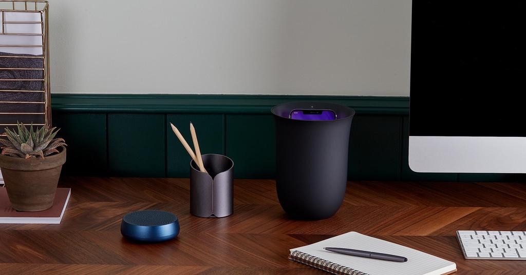 MINT GARAGE LEXON LS142D9 Soft Gold CITY PEN ON BASE Stylus Ballpoint Pen & (with Stand)