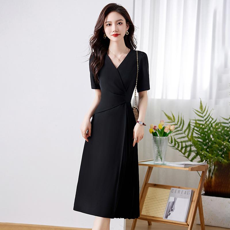 Red dress women's summer new design temperament socialite slim and thin formal settings skirt