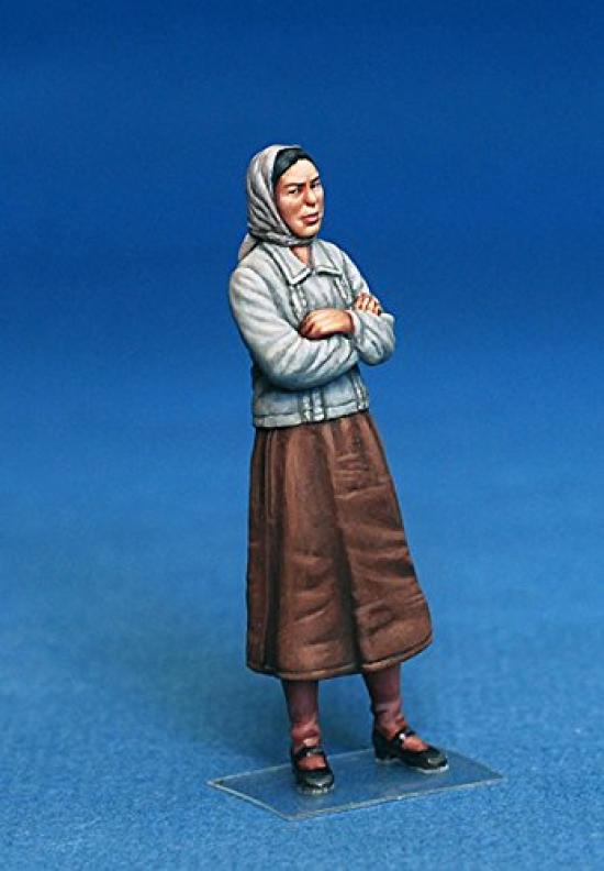 Miniart Soviet Villager Plastic Model MA38011 1/35