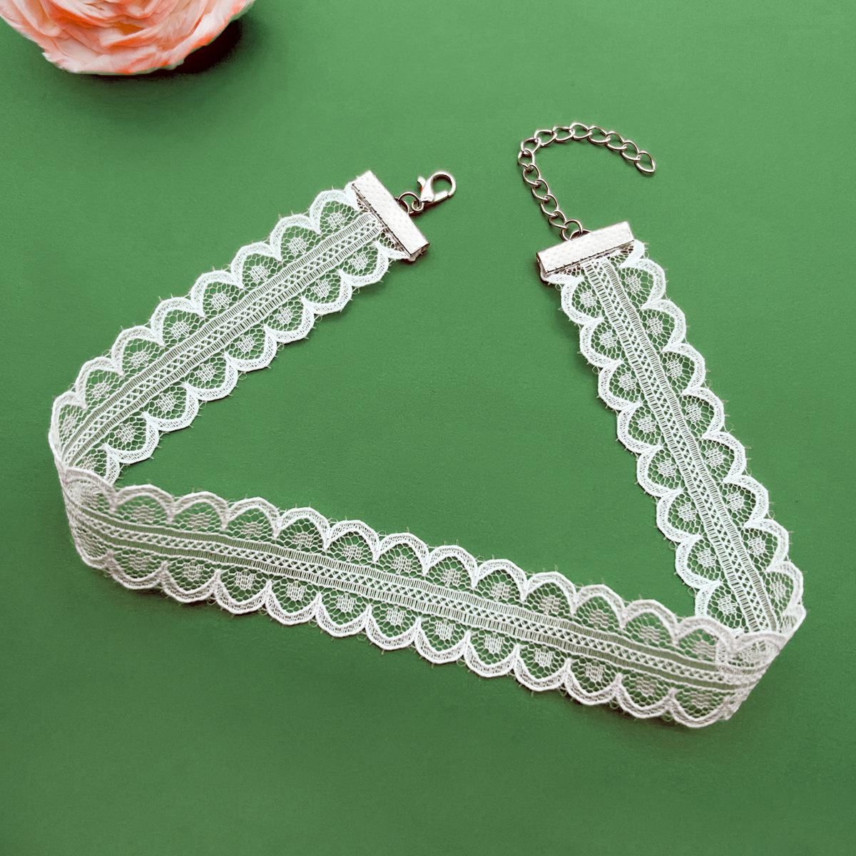 Модный корейский кружевной чокер для женщин - Универсальный, простой и стильный полый дизайн