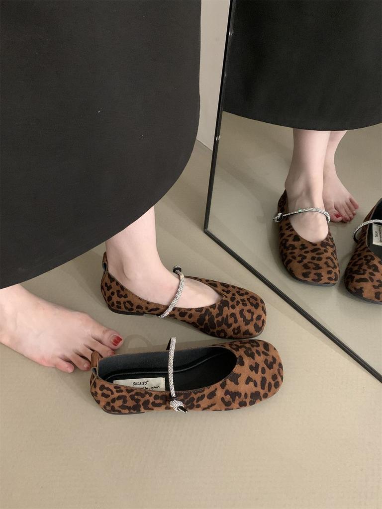 Gentle shallow mouth single shoes women's new rhinestone sparkling Mary Jane shoes grandma shoes flats