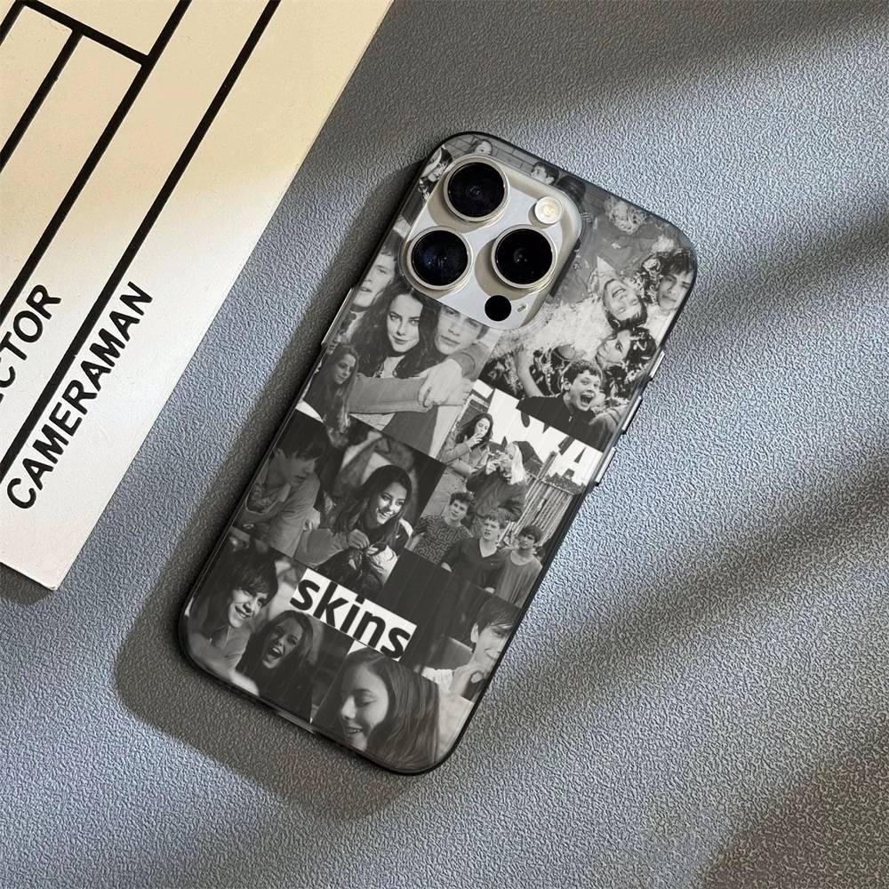 Skins Movie TV For Phone 17 16 15 14 13 12 11 Pro Max Plus Pro Air Phone Case Corrugated Stripe Back Cover