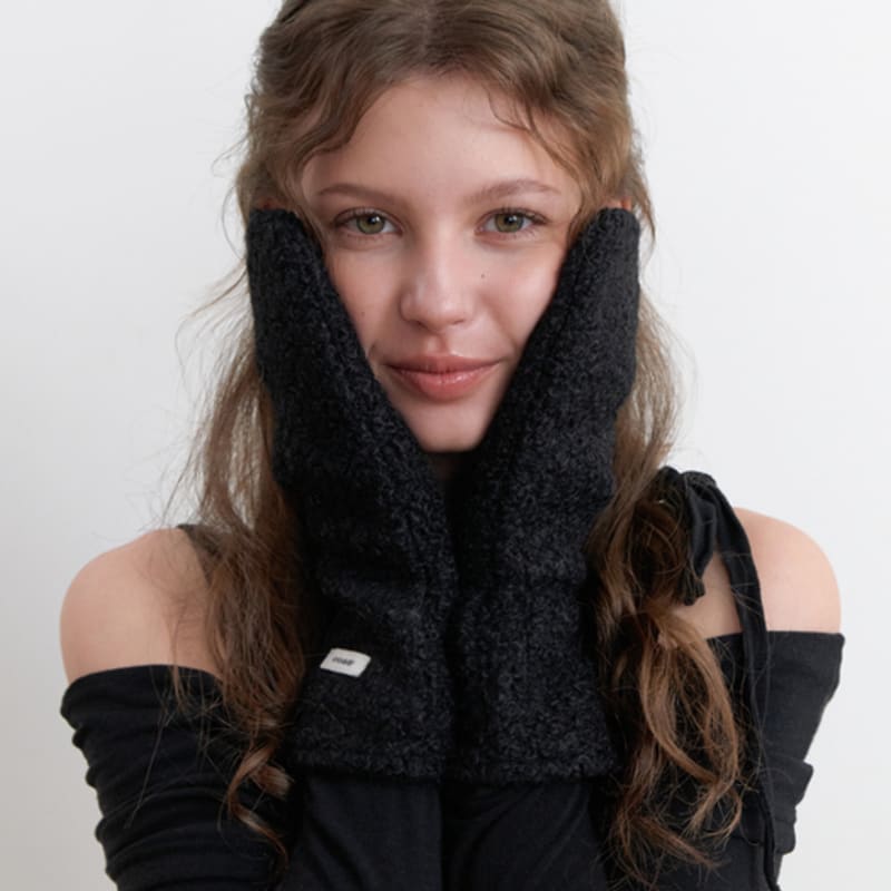 

KINDABABY fluffy boucle gloves - black BLACK