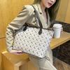 A Versatile Retro Printed Tote Bag for Women, A Large-capacity, Simple Single-shoulder Large Bag for Women's Commuting
