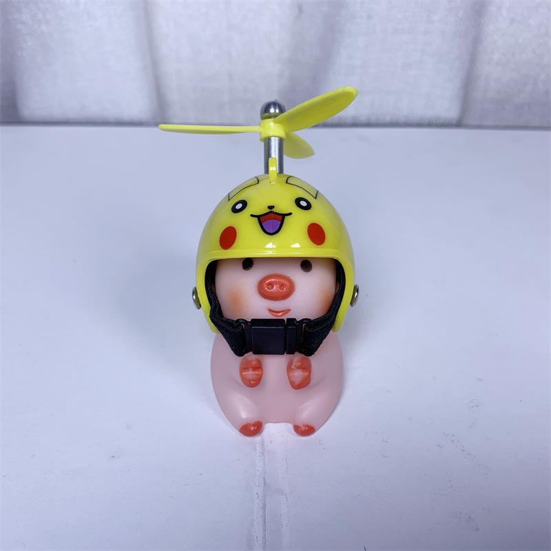 

Mini Helmet Piglet Car Ornaments Cute Little Pink Pig With Helmet Propeller Car Decor Road Bike Motorcycle Decoration 2023