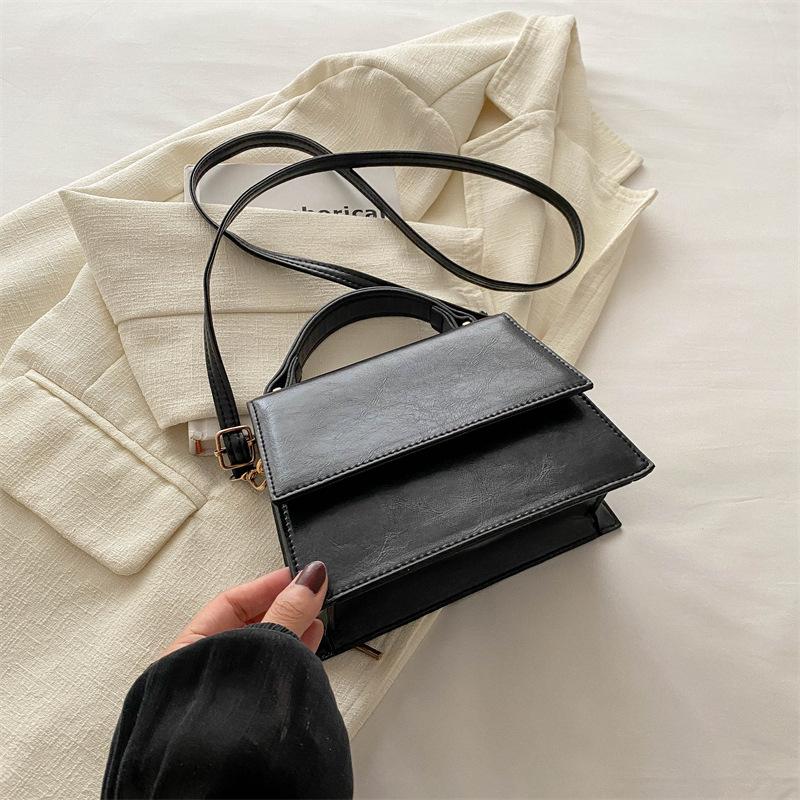 

Сумка женская простая повседневная сумка через плечо простая повседневная сумка через плечо 2024 летняя новая тенденция модная сумка через плечо чёрный