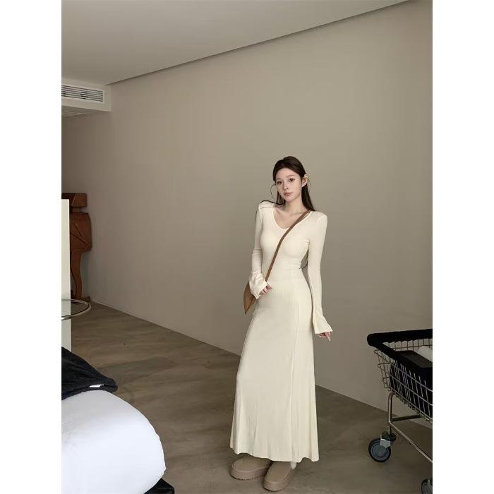 2026 V-Neck Long Sleeve Knit Dress - Women's Slimming Black, Spring/Autumn/Winter