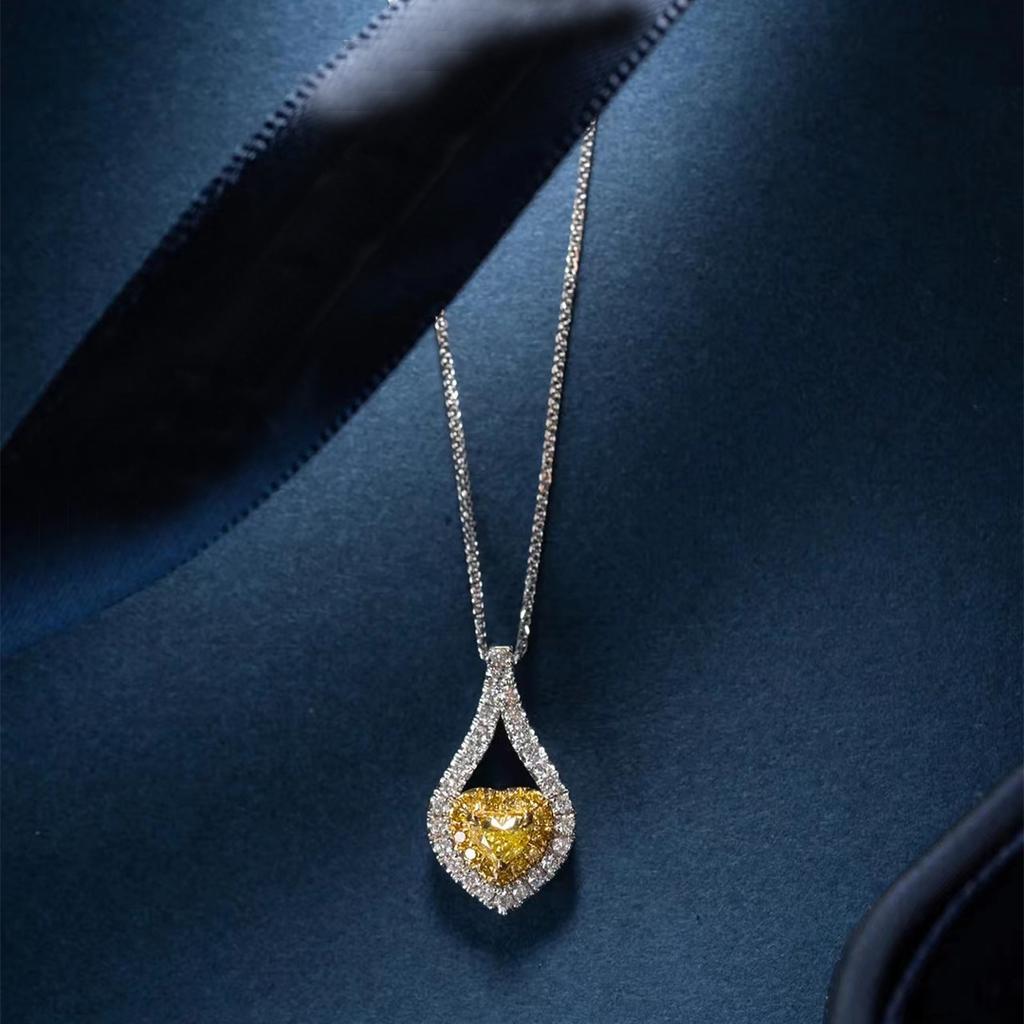 Dazzling Yellow Gemstone Heart-Shaped Necklace Women'S Hollow Out Diamond Inlaid Droplet Shaped Pendant Clavicle Chain Jewelry