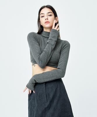 ATTENTIONROW FOR WOMEN Slim Half-Neck Crop Long-Sleeve T-Shirt (Dark Gray)