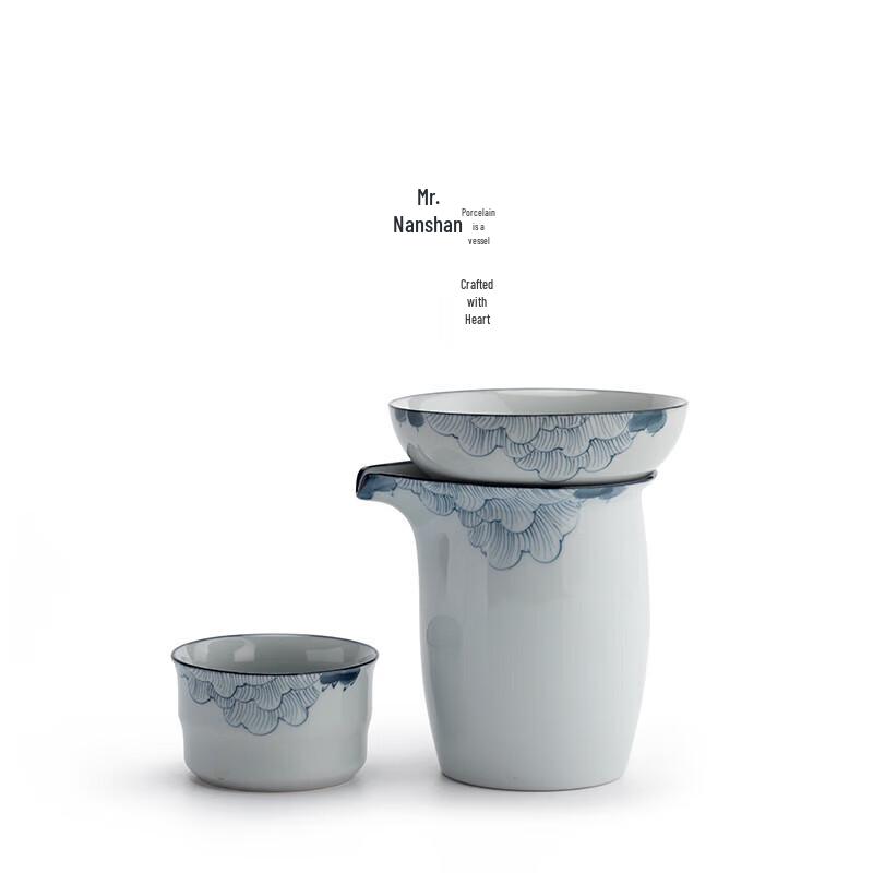 Hand-painted Hibiscus Blue & White Ceramic Tea Strainer