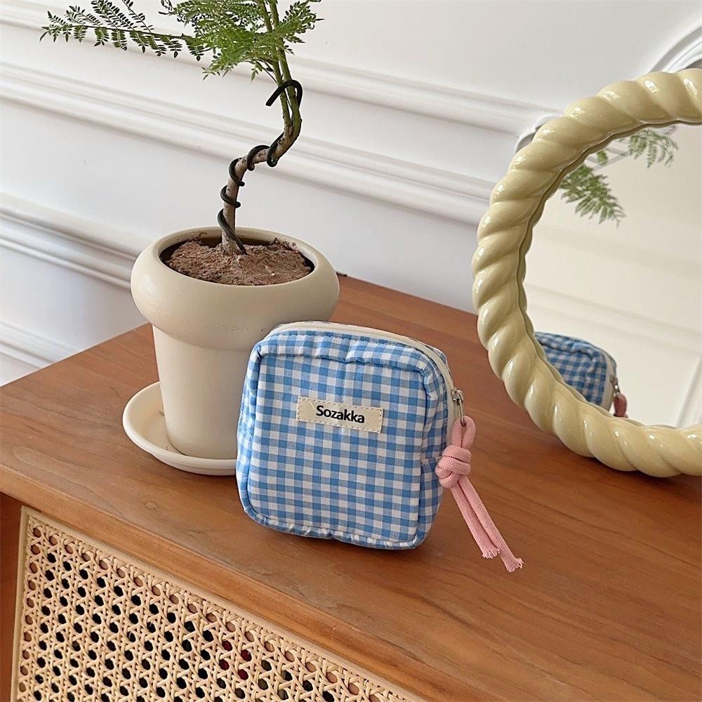 

Cute Large Capacity Menstrual Pad Storage Bag Stylish Canvas Pouch For Everyday Use Blue Check