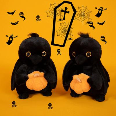 Krähe hält Kürbispuppe Plüschtier schwarze Krähenpuppe Kinderspielpuppe Halloween-Geschenk