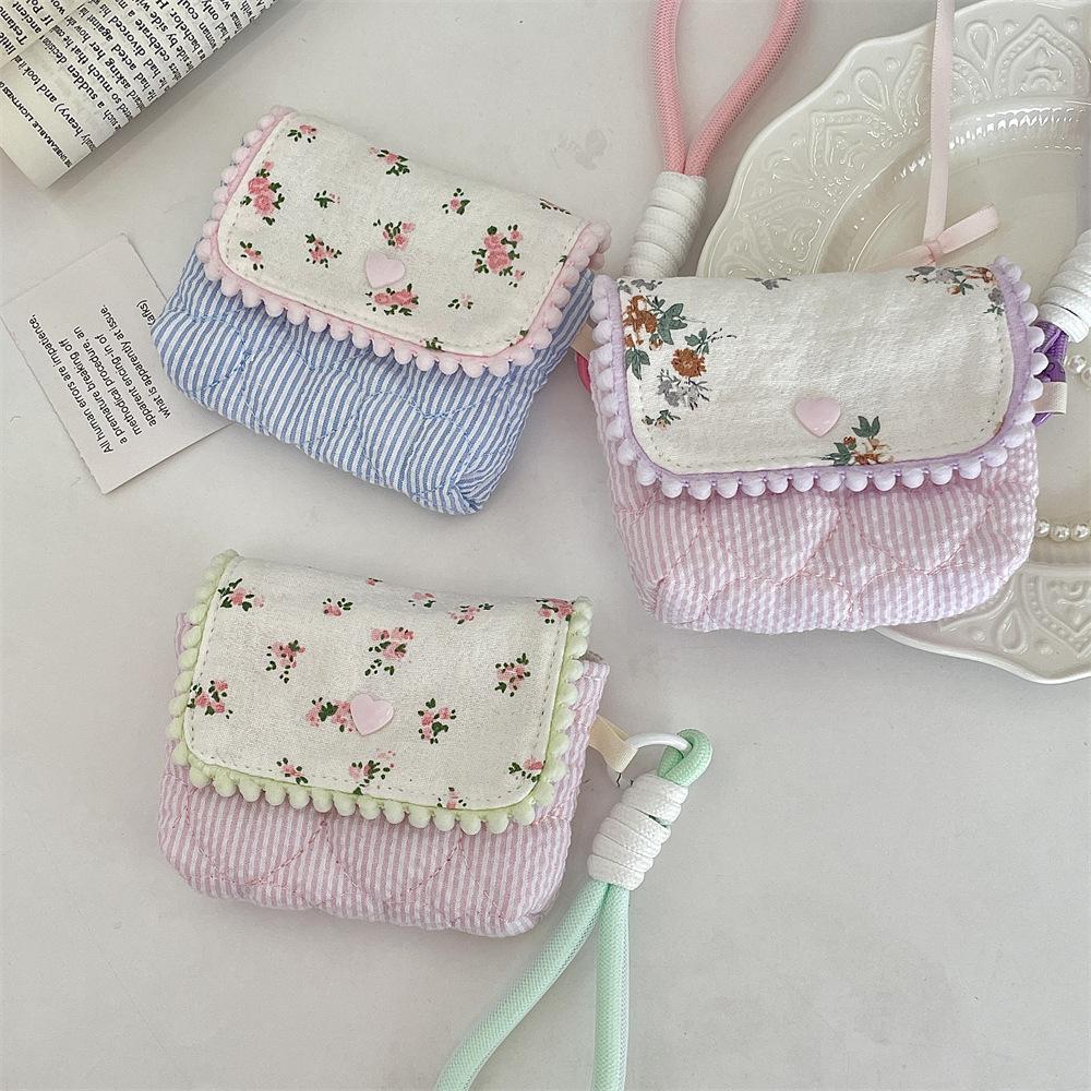 Fresh Small Floral CCD Camera Storage Bag Anti-Fall Portable Compact Headphones Lipstick Cosmetics Storage Bag