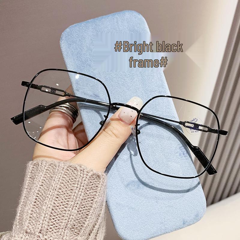 Japanese Ultralight Metal Small Square Glasses – Trendy Polygon Frames for Men and Women.