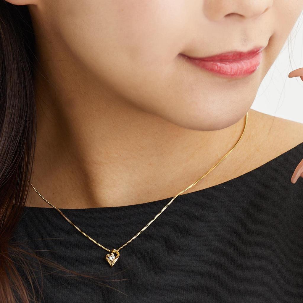 Sears Open Heart Necklace with Diamond Rose in Antique Preserved Flower Pink Gold Red, Box, (p6127-1218-p)