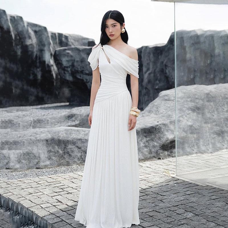 European and American new French gentle wind diagonal collar off-the-shoulder dress women's waist and thin high-end dress