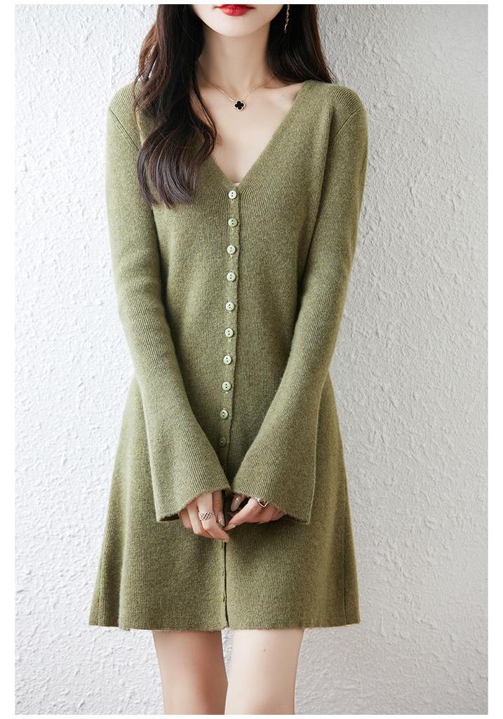 25 Early Autumn Women's V-neck Slim Knit Dress: Waist-cinching A-line Skirt with Long Sleeves and Multi-button Detail.