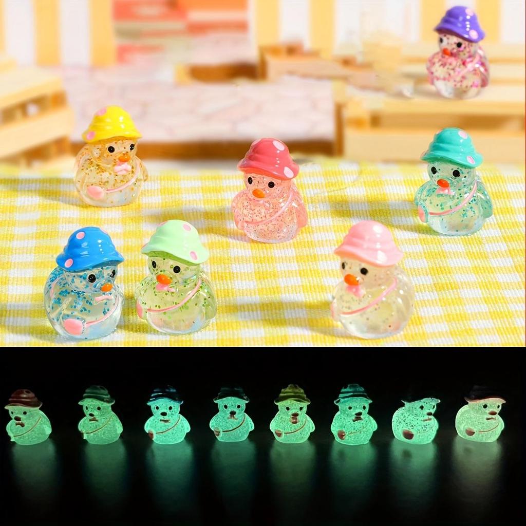 20 Glow-in-the-Dark Duck Decorative Statues - Resin Fan-shaped Edge Miniature Statues, Soft Colors, Unique Home and Holiday Deco