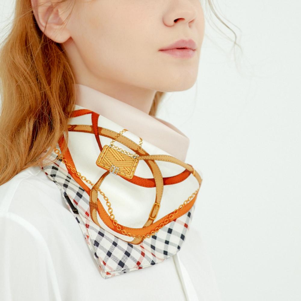 Daks Beige Chain Pattern Square Silk Scarf Dcsc3e144i2 Single option