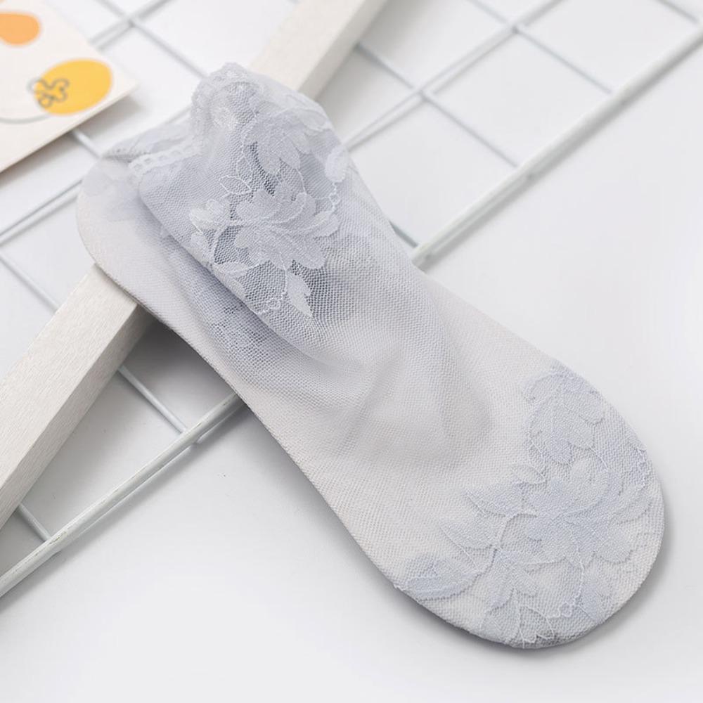 Spring and summer Accessories Lace Women Mesh hosiery Shallow mouth Boat socks Leaves socks
