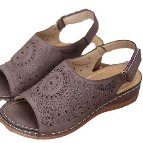 2025 summer solid color round head word Velcro casual style platform women's large size Roman sandals