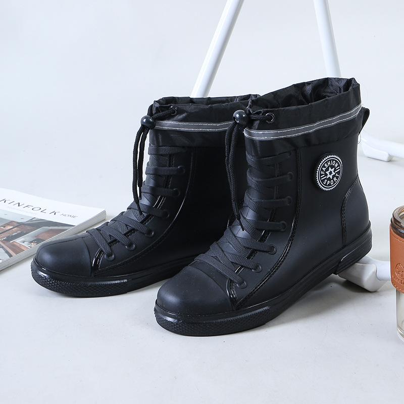 Мужские модные водонепроницаемые короткие резиновые сапоги с противоскользящими манжетами 40 чёрный 2098₽