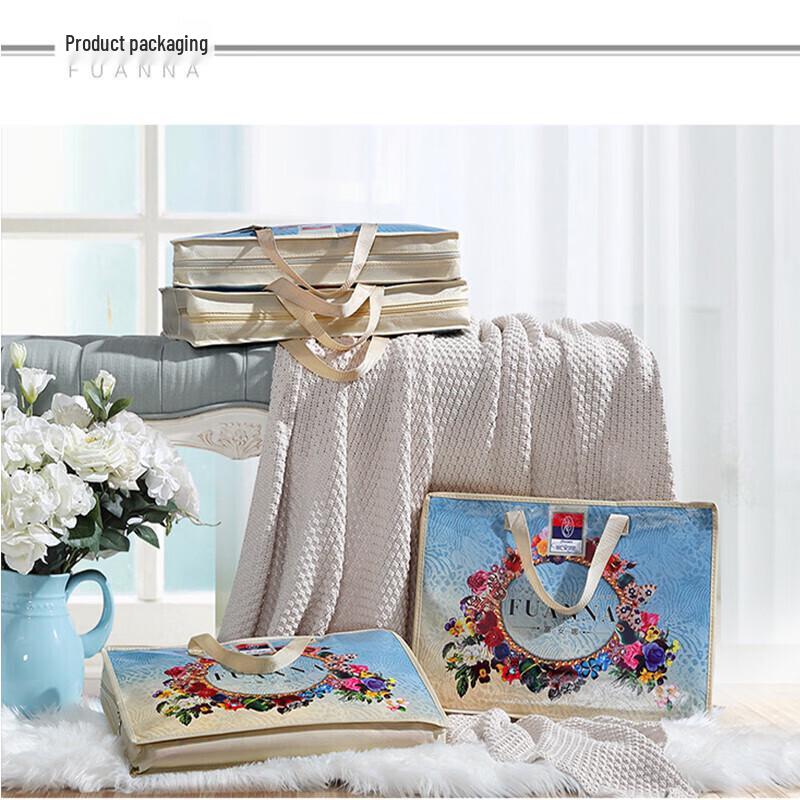 Fuanna Lightweight Antibacterial Summer Quilt