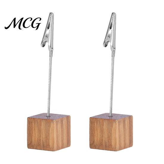 Metal Pole Memo Stand 2 Pcs Wooden Cube Base Holder with Clips, Mini Table Smooth Open Close Clip Number Stands for Name Cards, Photos, Memos,