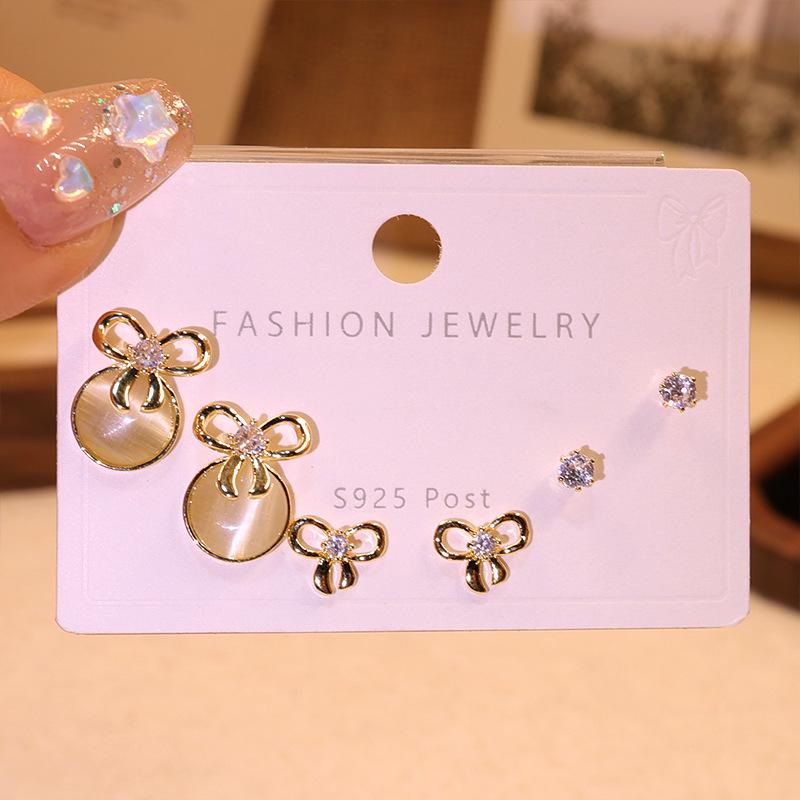 

Набор сережек-гвоздиков из серебра 925 пробы, три пары: Элегантные серьги с золотым покрытием для женщин