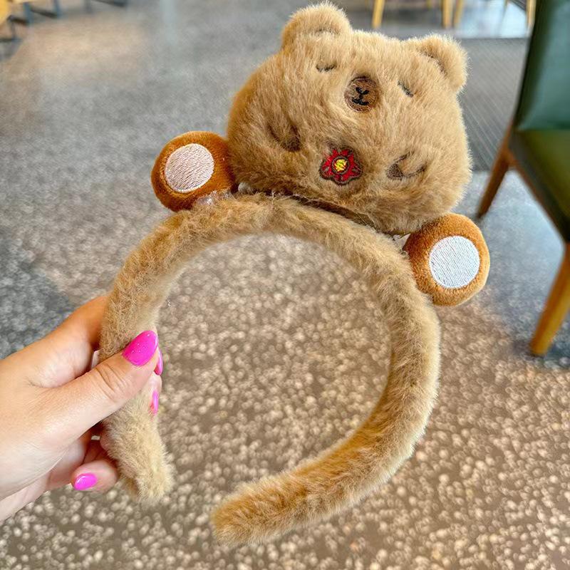 Capybara Plush Headband - Women's Face Wash Cartoon Accessory for Hair, Autumn/Winter Animal Design.