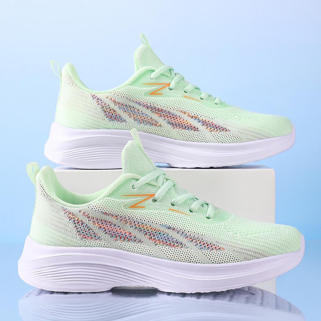 New fly-woven mesh breathable sports casual shoes soft sole lightweight running shoes casual