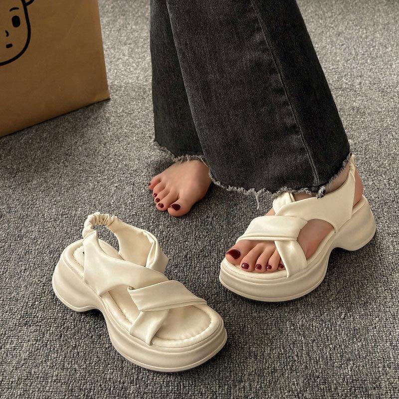 Sandals women's summer new muffin platform casual beach shoes high-end French with skirt Roman shoes